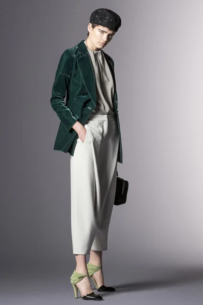 Look 14
